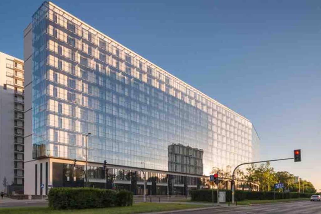 Bliska Wola Expo Central Apartment Warszawa Eksteriør billede